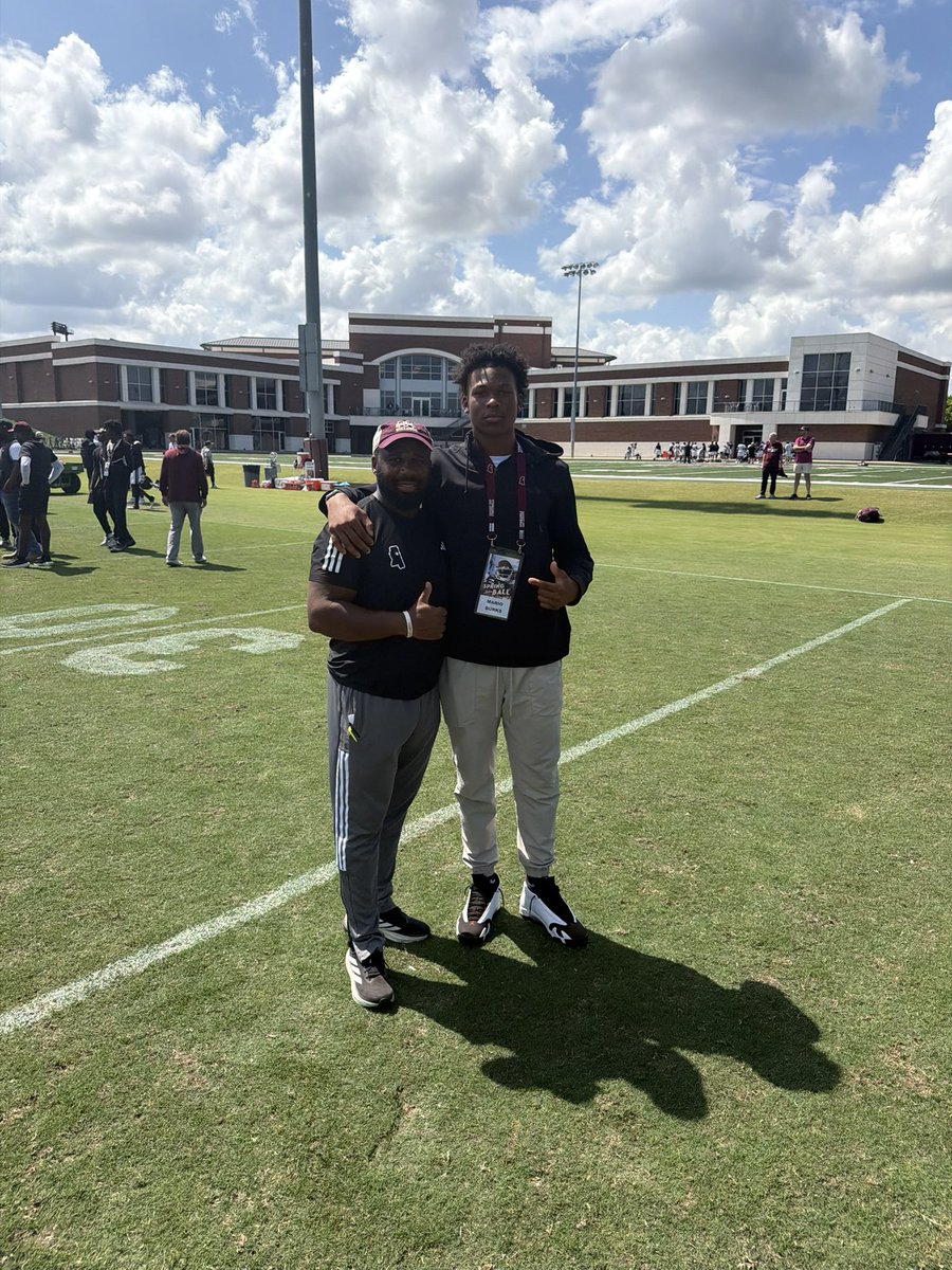 BurksMario66720's tweet photo. Had an amazing time at @msstate yesterday. Thank you @Lee_Wilbanks for the invite! 
@HailStateFB @HailState @PassAthletics 
@PassChristianFB @jeff_stockstill @Coach_Stansbury @Coach_Brasfield @coachAlridge 
@CoachDLindsey @CoachPMonty https://t.co/R1rWV2gkZy