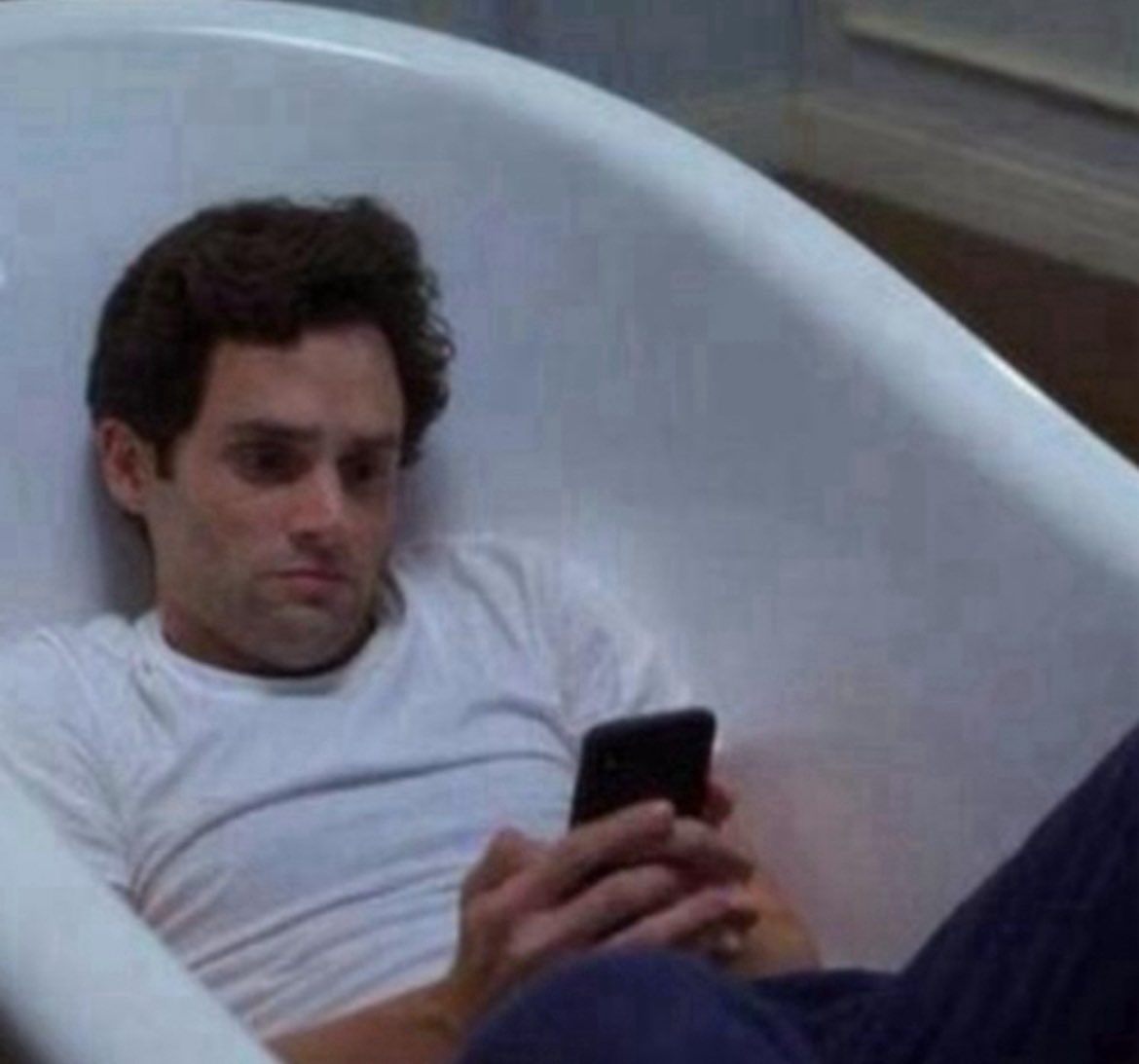 Tengo una gran sospecha de que mis caderas me hacen ver más gordo...me siento extraño o sea si está bueno pero al mismo tiempo no