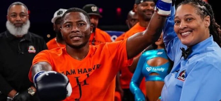 BOXINGnBBQ's tweet image. ‼️ Jahmal Harvey defeats Daniel Lugo to improve to 3-0‼️

Nasty 5th round KO!

#BOXINGnBBQ
#BOXING