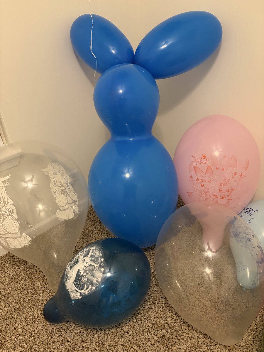 loonerpr55's tweet image. First tien inflating a bunny loon
Its really hard! @SecretBlossom 
#looner #bunny #Balloons #Hard