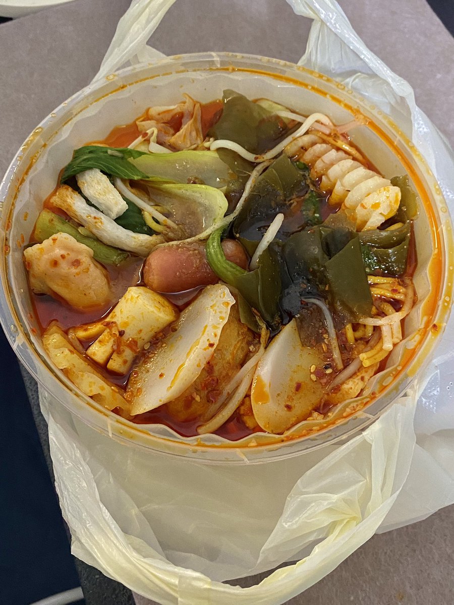 一块饼干 tweet media