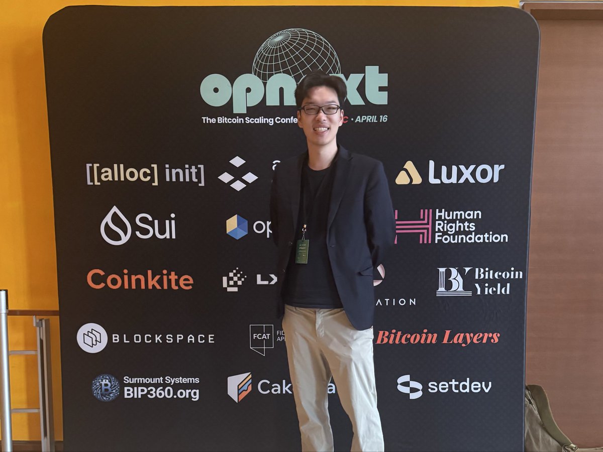 realtravisim's tweet photo. Detailed analysis on the state of quantum and Bitcoin. @Anchorage @SuiNetwork @luxor @OPNEXT2026 
Got an amazing hardware wallet from @foundationhq too. https://t.co/s10sksMRhm