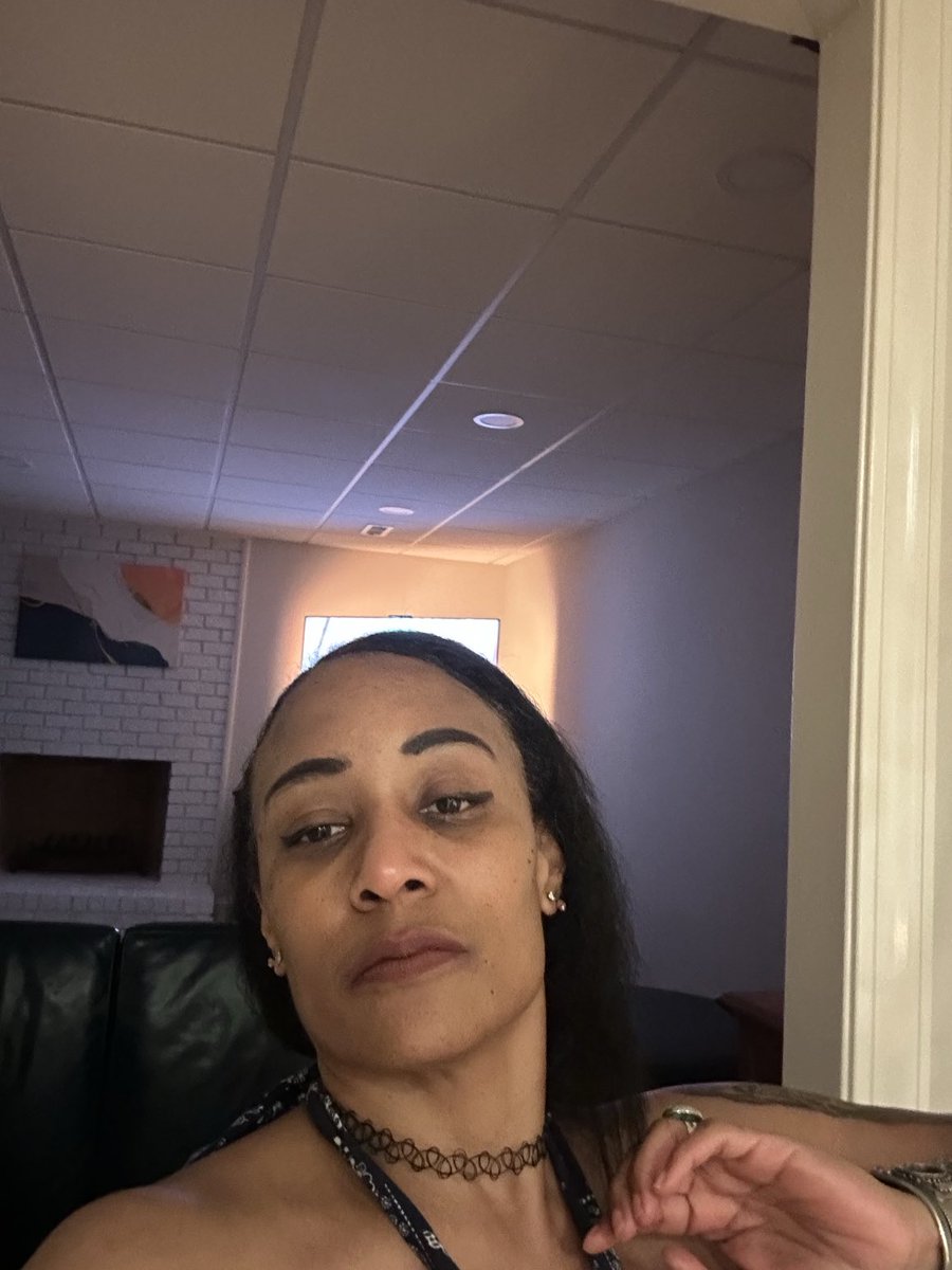 GenesistheQueen's tweet photo. Took me away again…
#RealManShit. 💪🏽♥️ https://t.co/vizNxMSroe