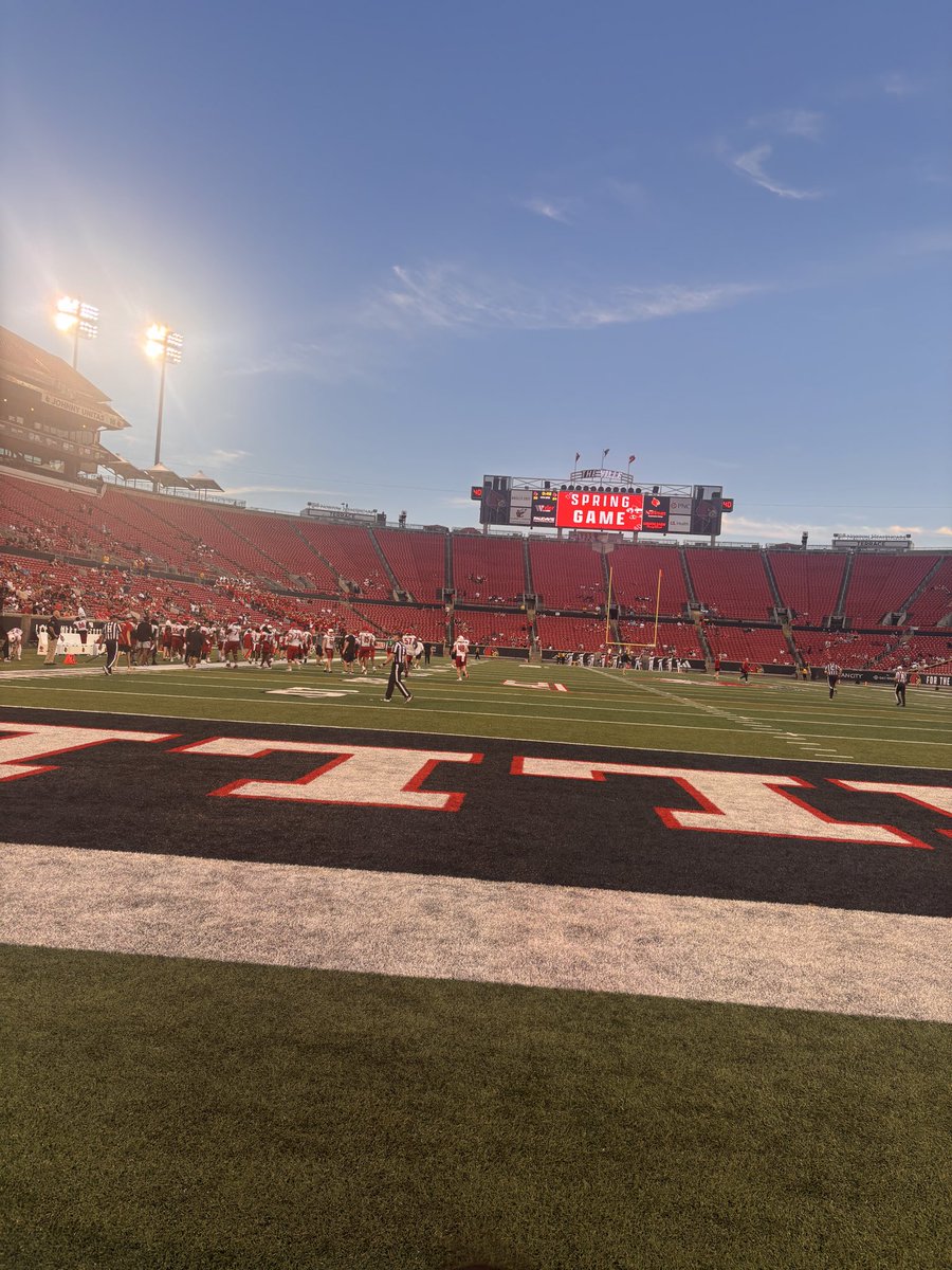 monty farrow tweet media