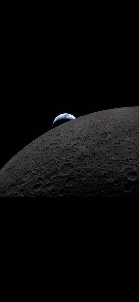 MoxieandGrace's tweet image. View only God had until Artemis II went around the moon. Amazing what God has created! #Nasa #Moon #ArtemisII #Earthrise #God #Creation