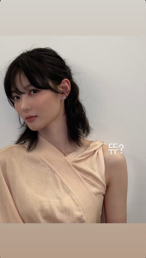 유정아아 차기작 내놔.. 줘. 달라구우ㅠ