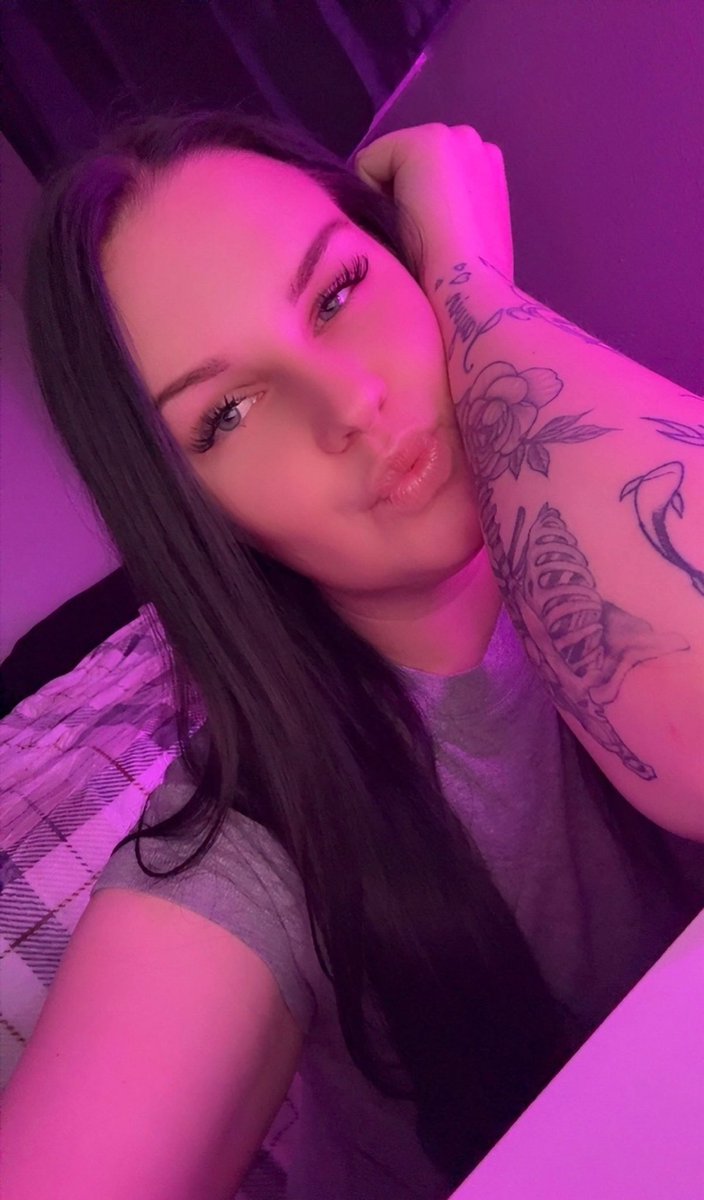 jenn tweet media