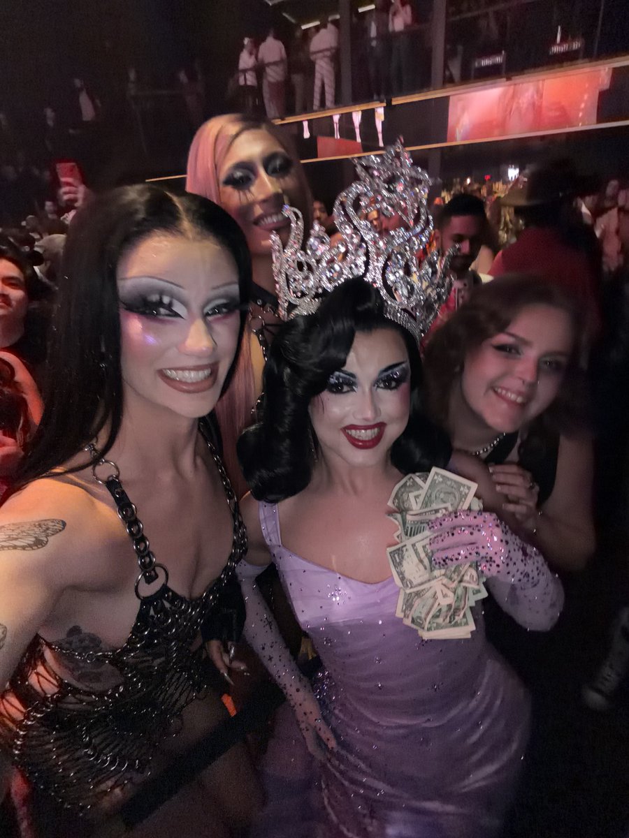 Allegra D 🧛🏼‍♀️ tweet media