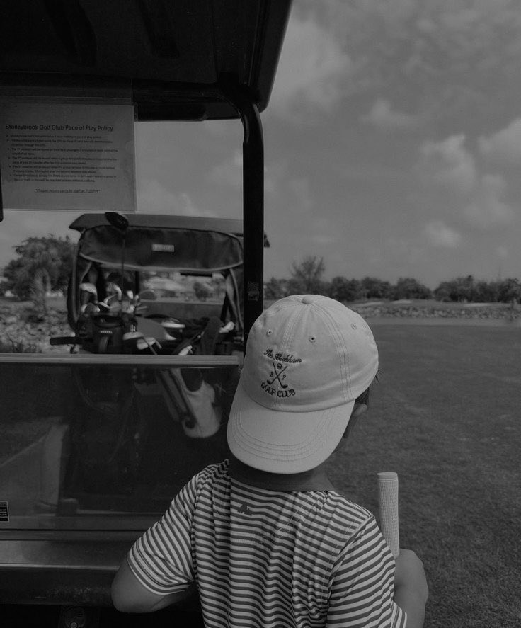 bummberr's tweet photo. ㅤ

Keegan dengan berbagai cabang olahraganya, bapaknya? Turu.

ㅤ https://t.co/YR9LKMLS57