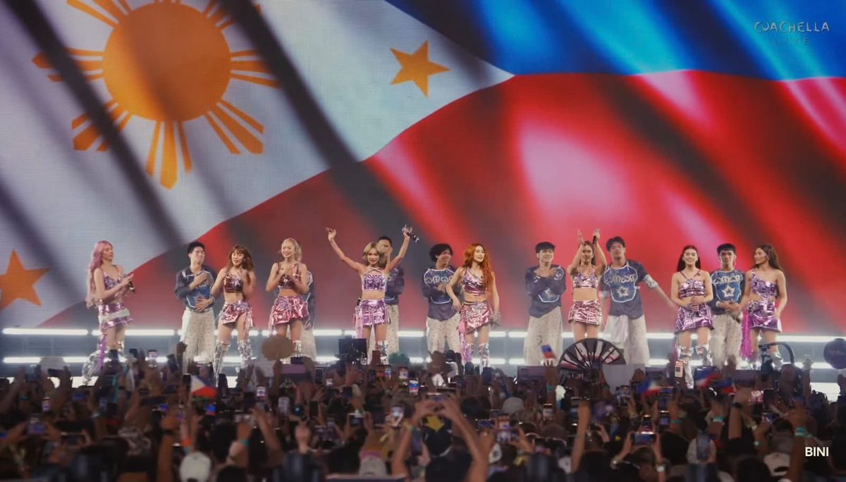 tabooodee's tweet photo. BINI—MABUHAY! 🇵🇭🩵✨

 #BINI_CoachellaWk2 #Coachella2026
#BINI https://t.co/EzAvaLTk82