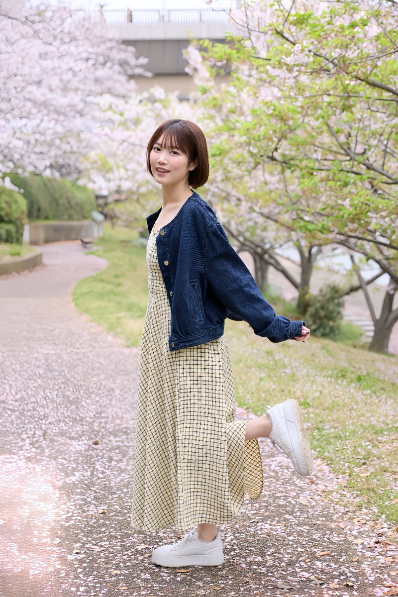 琴里ここ tweet media