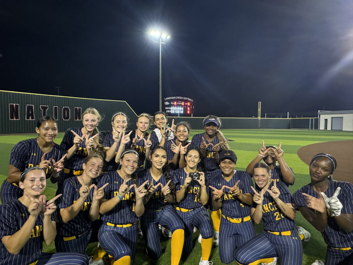 CyRanchSoftball's tweet photo. Big win. Spotlight player goes to the entire team. Still work to do. https://t.co/OU1DtDNX1E