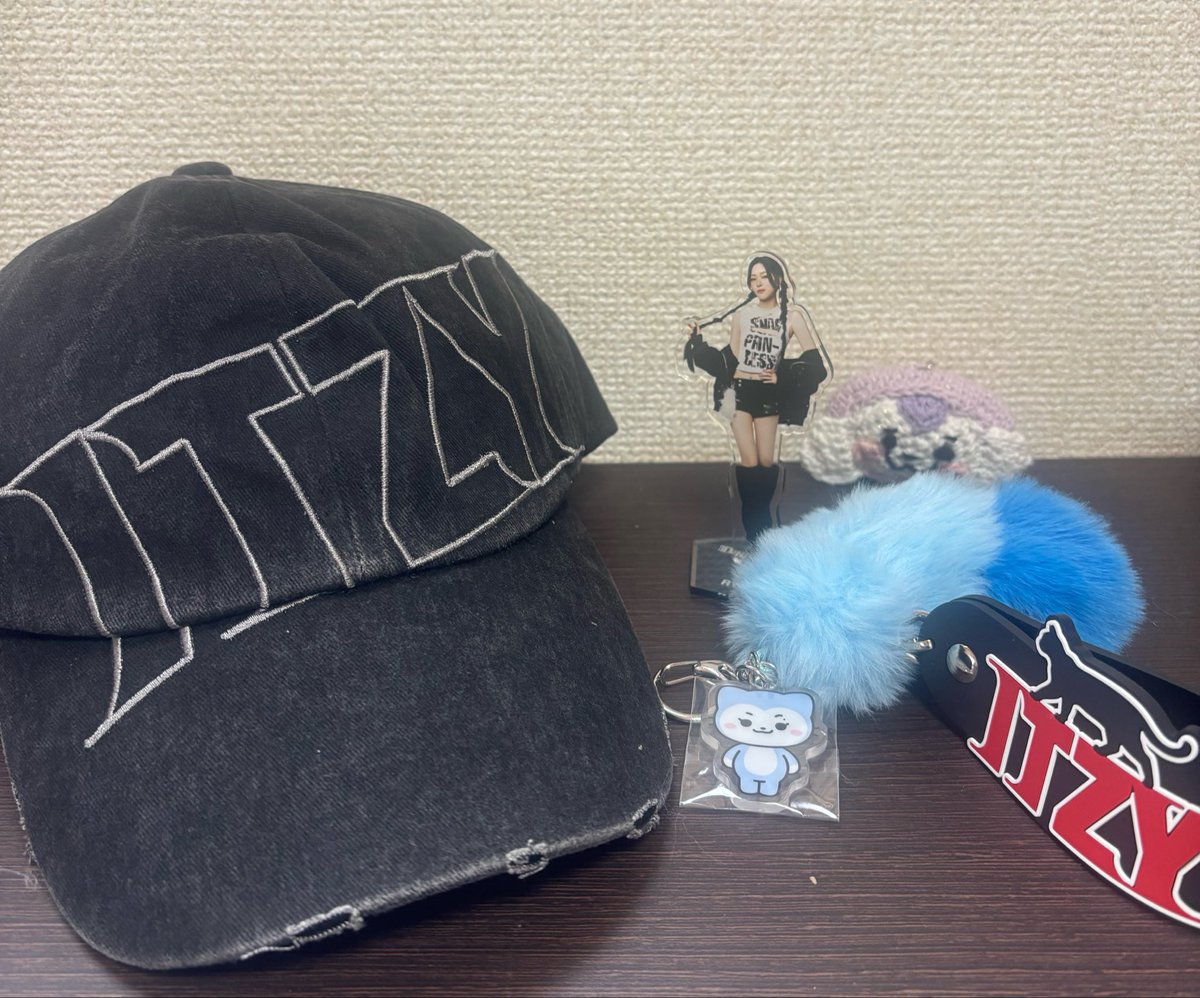 ゅぅ tweet media
