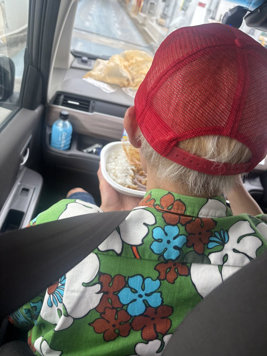 でか男 tweet media