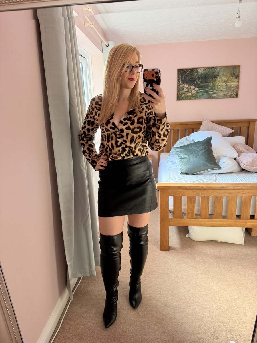 Lady Josie Glass tweet media