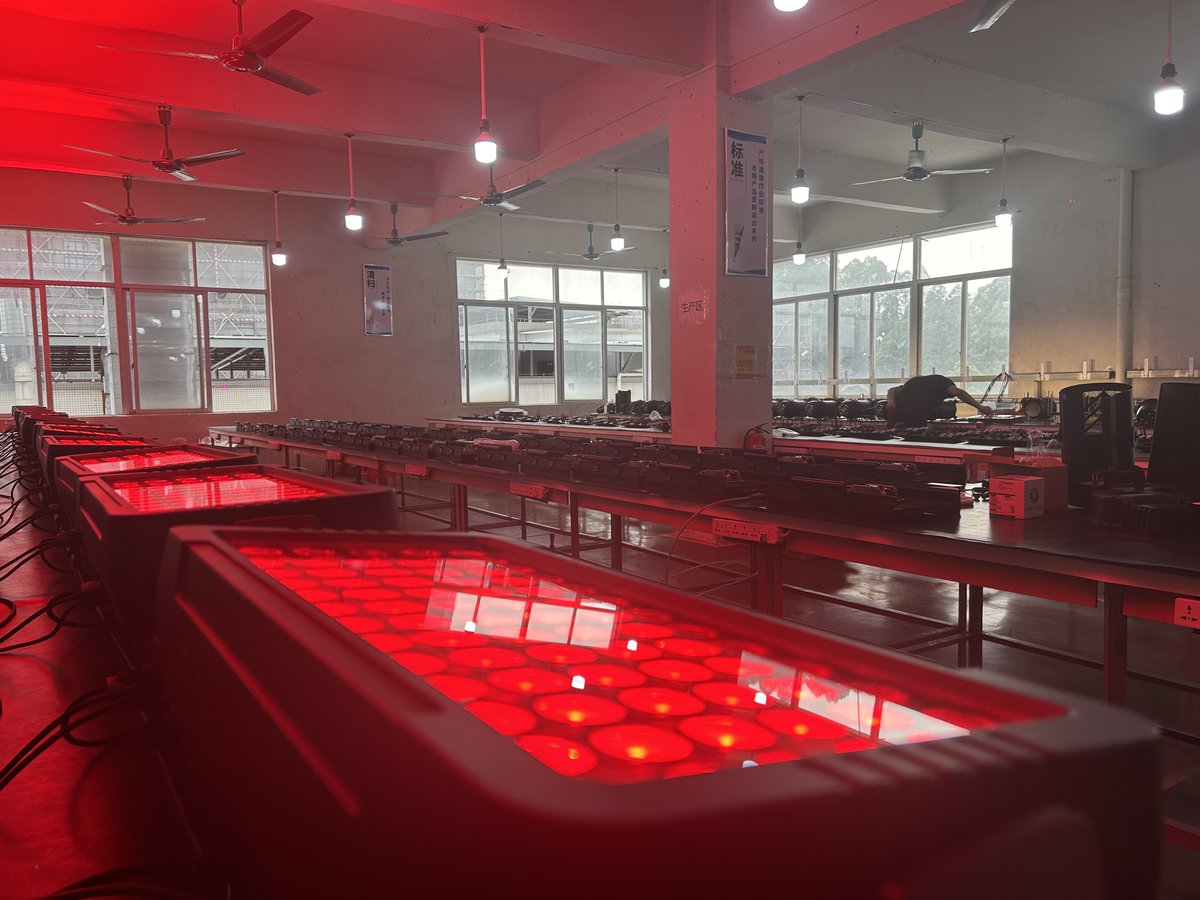 yiqhahappy's tweet image. C600 Wash Light IP65

60*10w RGBW

Beam angle：25° / 45° #citycolor #washlight #stagelight #kblights