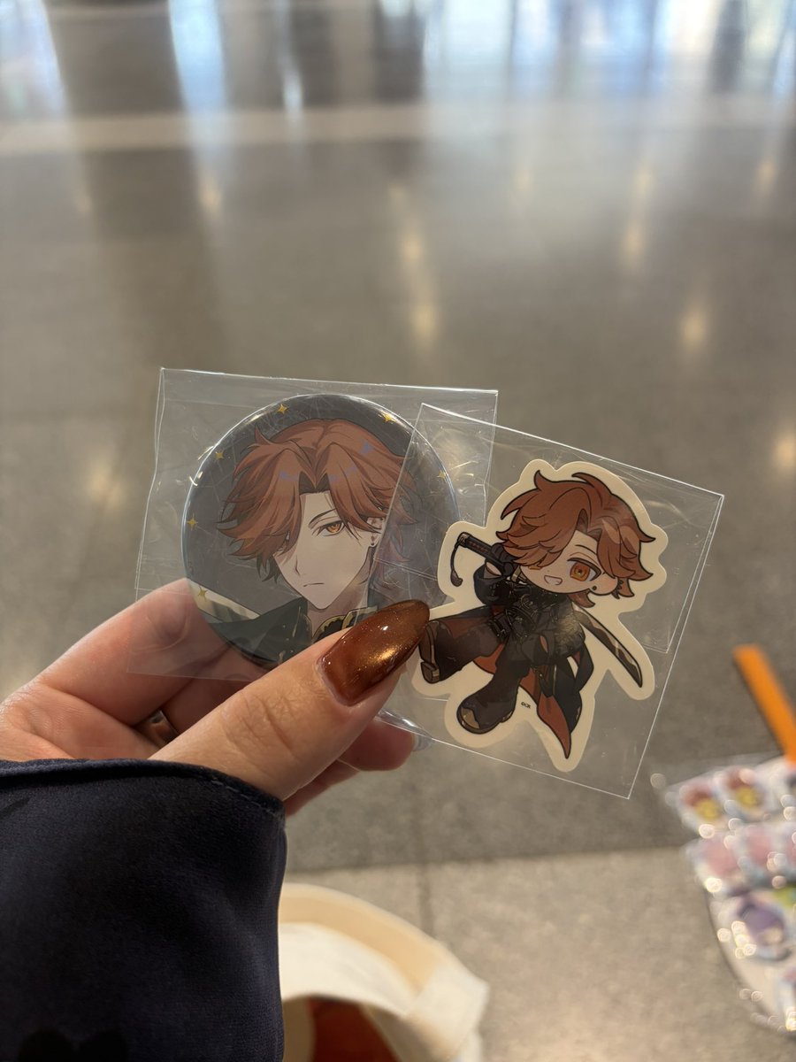 TeYan____Nyo's tweet photo. 神様なお姉様が過去グッズを譲ってくださった……ありがとうございます…… https://t.co/i5Wb2foZ2S