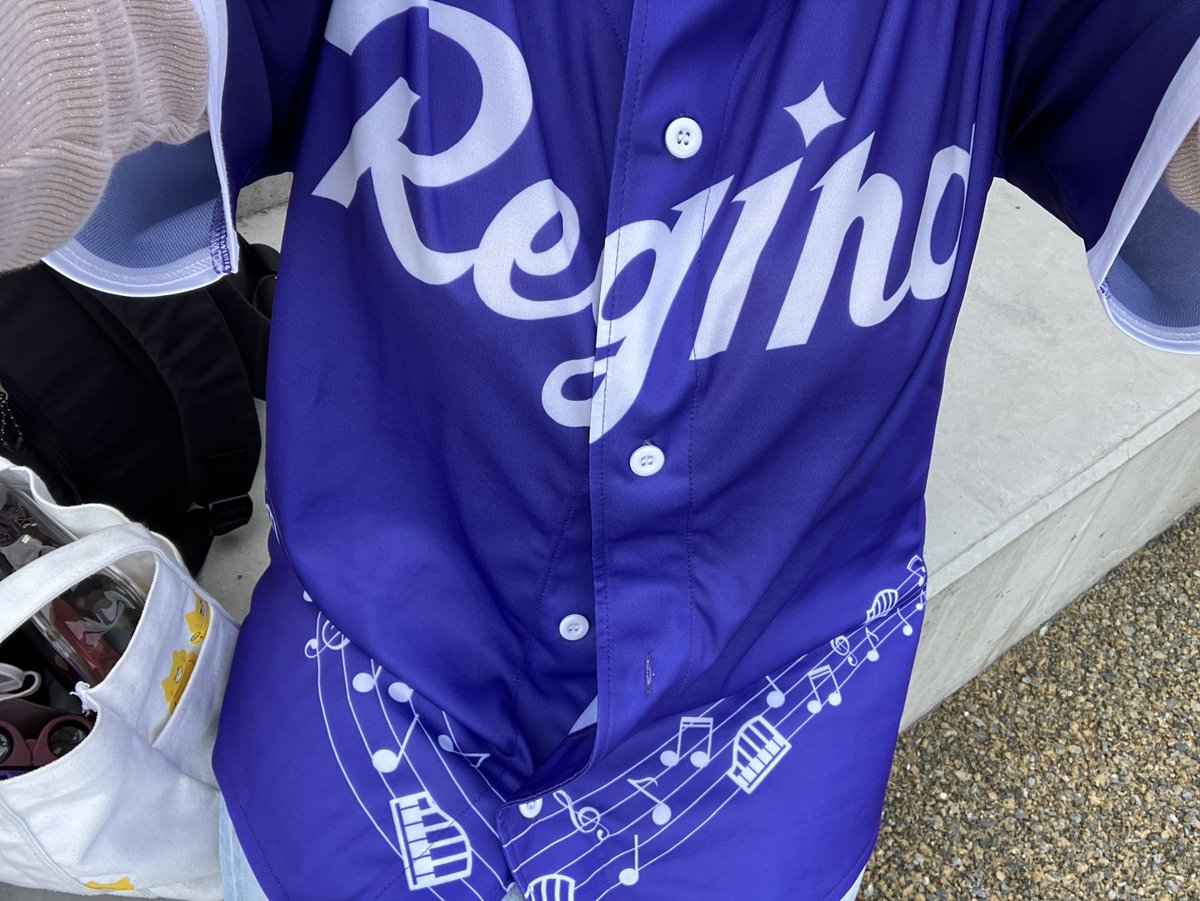 ミナリ tweet media