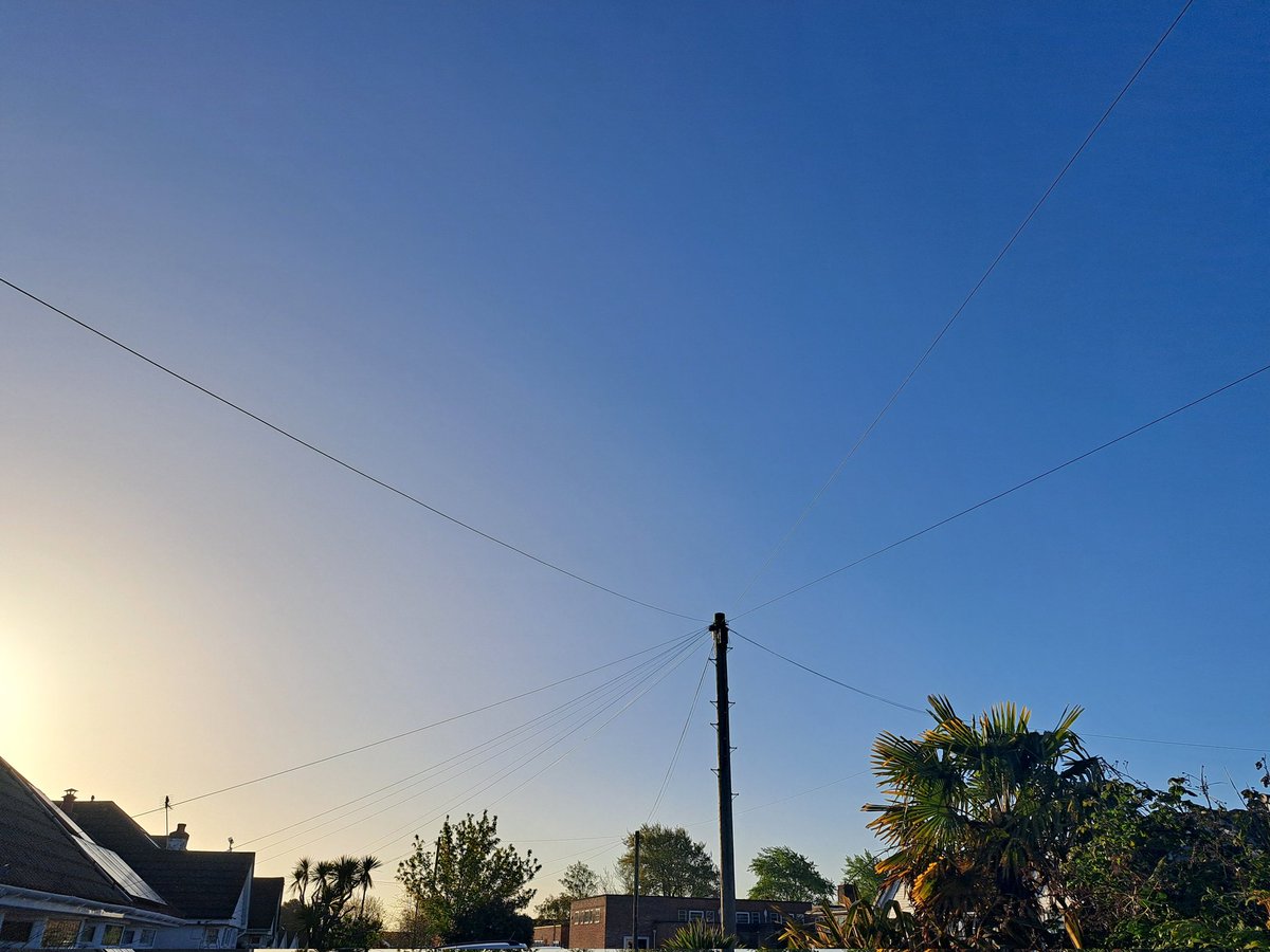 fionajroberts1's tweet image. This morning's sky in #Poole #StormHour