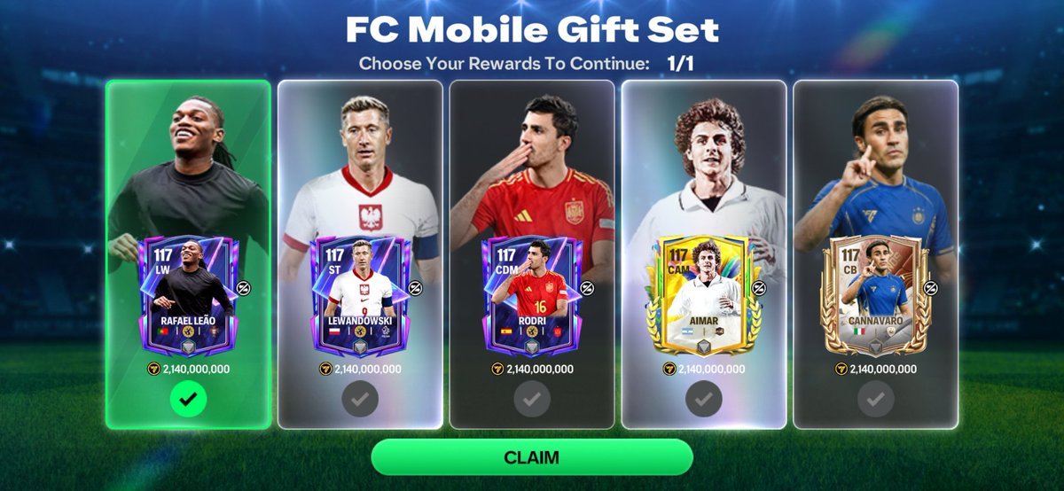 unknown2440916's tweet photo. @EASFCMOBILE Needed a CB but cannavaro lacks the height so I got leao for my striker. https://t.co/r0YVCGwDTq