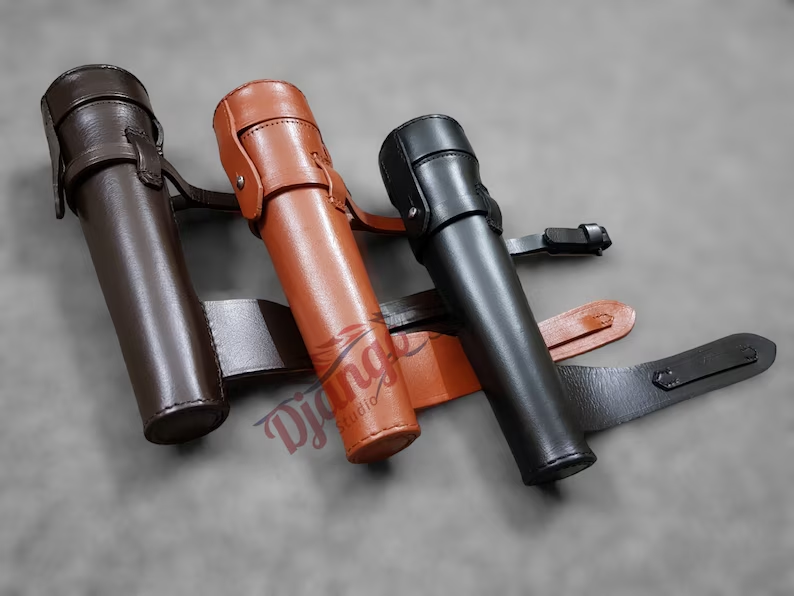 DJANGOENT's tweet image. Luxury Leather Saddle Flask Set 🐎
Premium saddle flask with stainless steel cups &amp;amp; baton case – elegant, durable &amp;amp; perfect for fox hunting, equestrian events &amp;amp; classic outdoor style. 
Shop Now
djangostudio.etsy.com/listing/136386…

#Equestrian #FoxHunting #OutdoorLife #LuxuryGifts #EtsyFinds