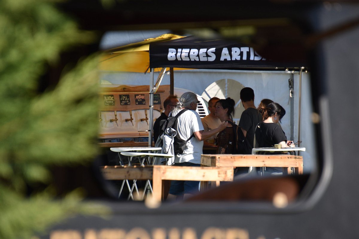 VilleIssoire's tweet image. #VANLIFE 🚐  " Some fun of course ! " Ce week-end, jusqu'au 19 avril 2026 dans la cité, le Festival En Van Simone prône la soif de liberté ! Plongeon dans l'univers du #voyage itinérant avec exposants, concerts, conférences ou encore ateliers &amp;gt;&amp;gt; evs-festival.fr