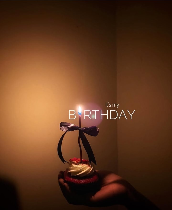 Rubikayy's tweet image. 365 days 
But this one is mine🥂🍒 

A year of growth, lessons, and quiet wins. Onto the next chapter.🥂

God bless me and Amen to all my secret prayers.🥂🎉🎂