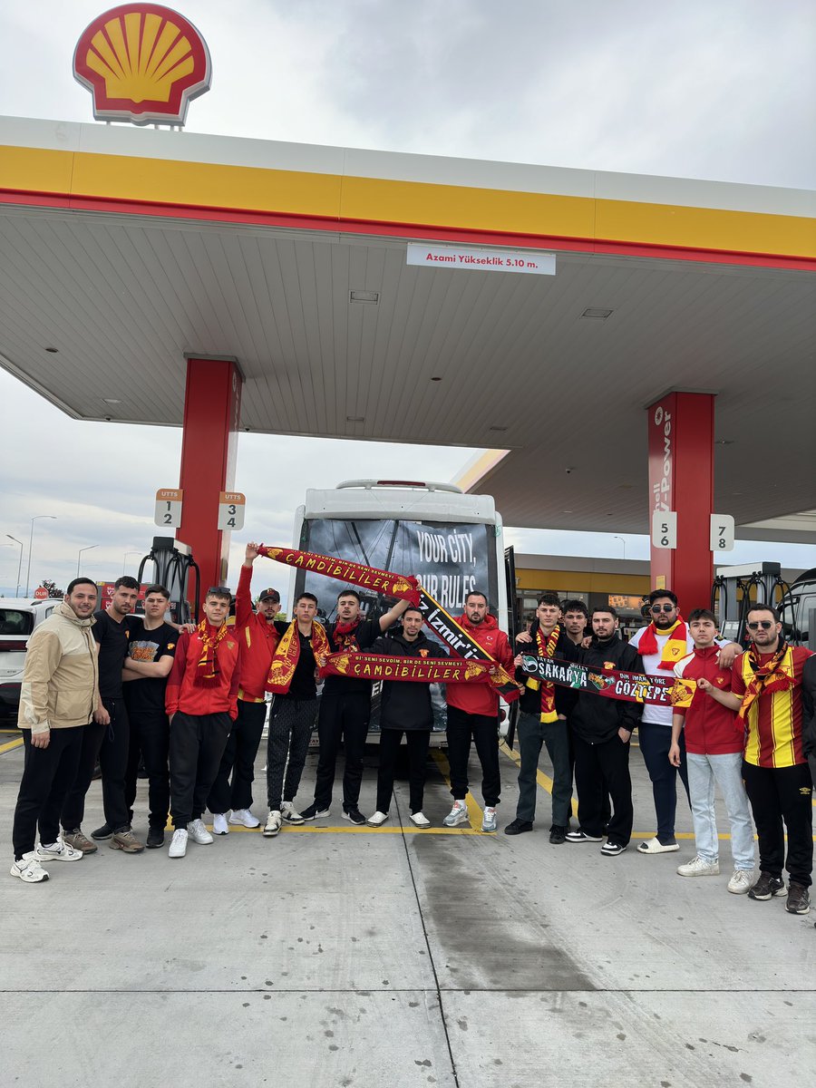 FurkanA1925's tweet photo. Geliyoruz ÇAMDİBİ semtinden. ☠️ https://t.co/SRopfgmzHT