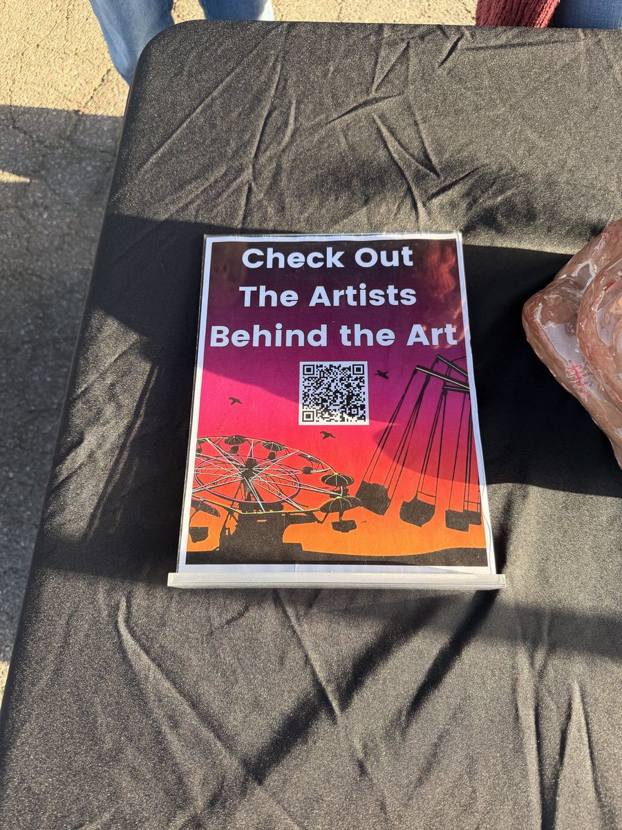Destinito_'s tweet photo. second art exhibit I have shown at
Resiliencia, 2025
clay, glaze
by Destiny Gómez
#art #artist #ceramics #boost #promote #viral #crypto #oilpainting
#OkullardaKatliamaHayır #FBvçrs #trending #Panamá2026 #aztec #maya #mexican #mexicanartist #mexicanart https://t.co/PHalnfUNqM