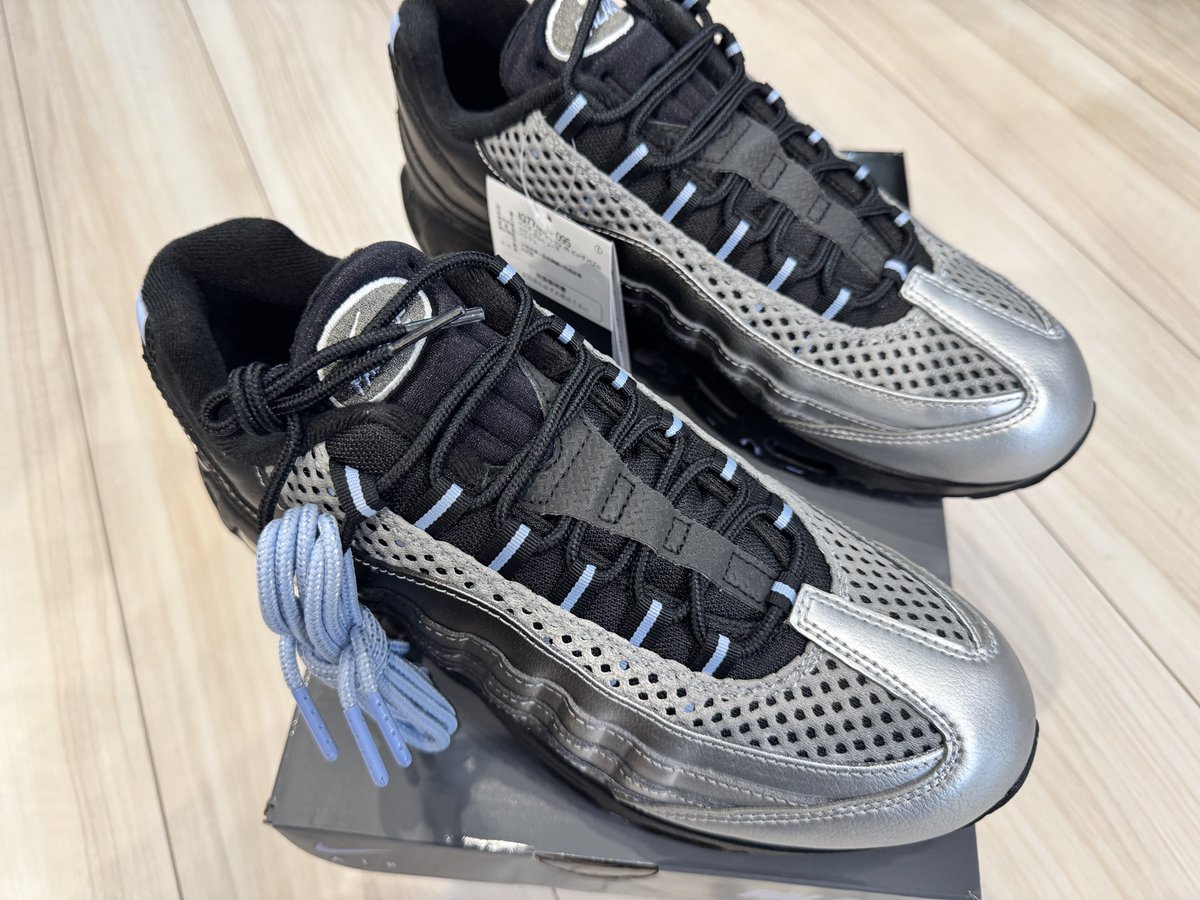 shinjihamilton's tweet image. 到着しました。
履き潰すぞ❗️
#エアマックス 
#エアマックス95 
#AIRmax 
#パレス
