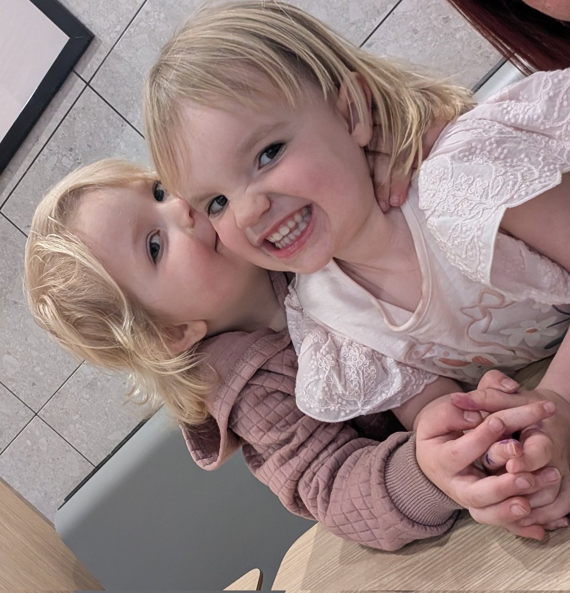 LLLChick's tweet image. When your granddaughter's love your besties kids @zoe_bearx ❤️❤️ #family #love #makingmemories #besties