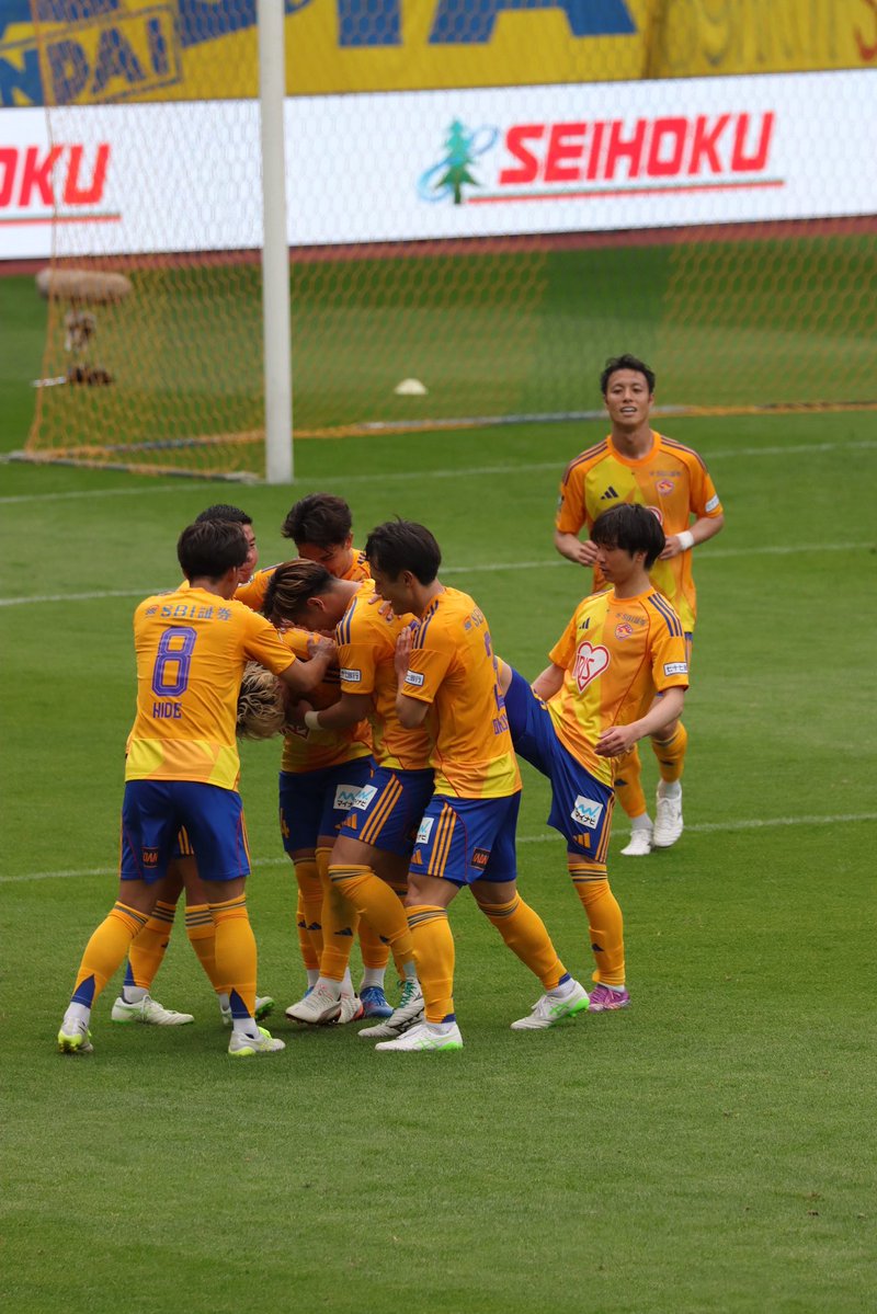 素人カメラマン tweet media