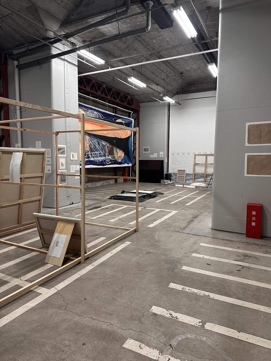 昨日から高円寺にて展示しております。
ふらっと入ってくれたら嬉しいです！
今のところ23.24.25.26は、会場で朝から晩まで制作するつもりです‼︎