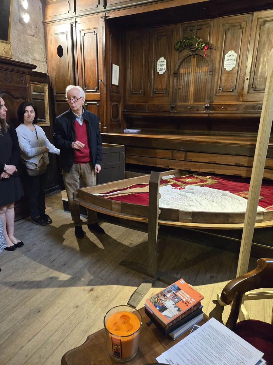 Cdc_13eDBLE's tweet image. 🟢🔴 Magnifique journée des épouses de cadres et de légionnaires de la #13DBLE à Pézenas, ville de Molière, et ses environs ! 🌞

Visite guidée dans les ruelles chargées d’histoire, découverte du patrimoine, et moment convivial autour d’un excellent repas partagé.

Nos familles