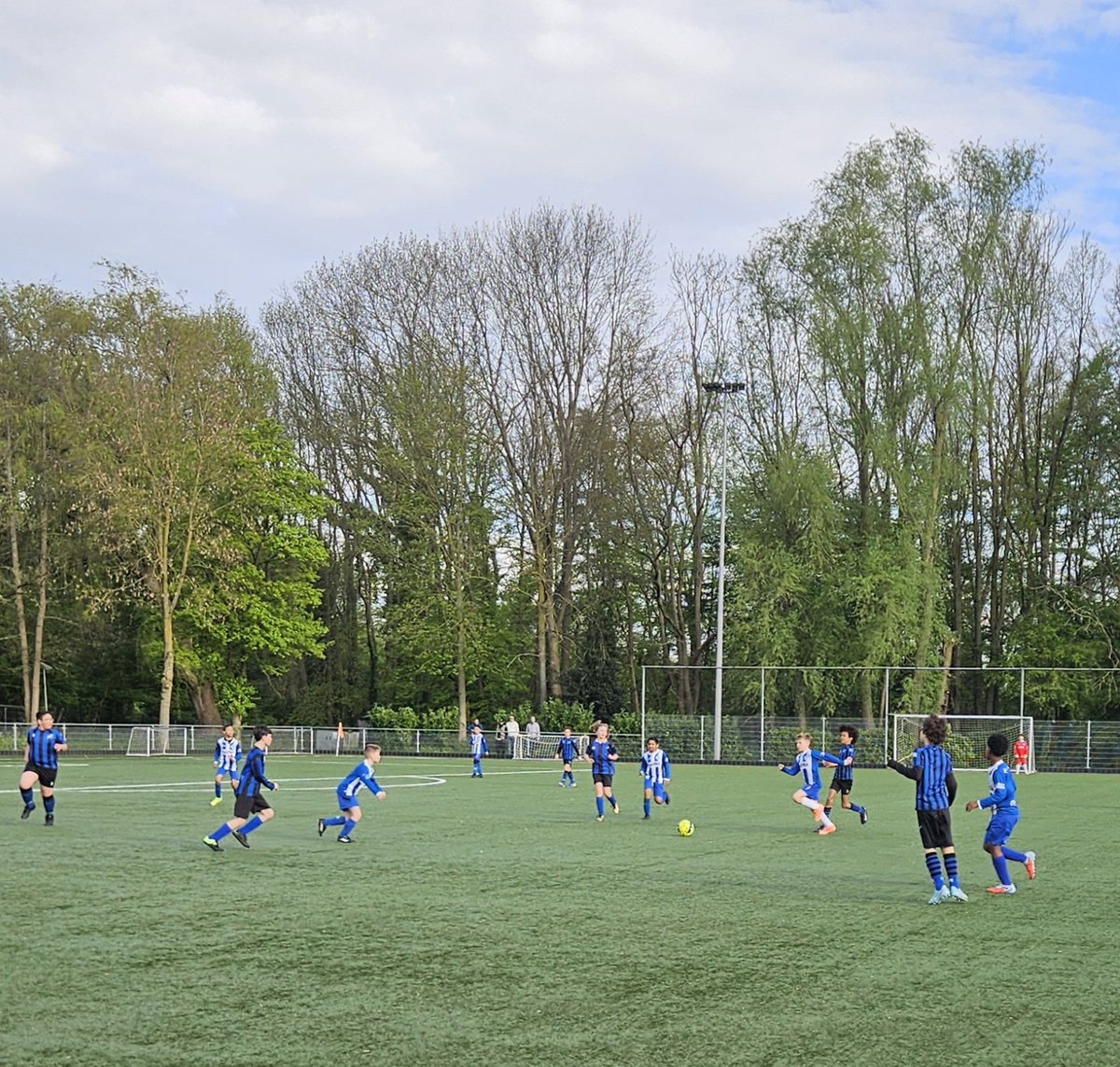 uitthuis's tweet photo. #VVOR JO11-4 - @svsvoetbal JO11-3 https://t.co/P0Bh6LVWLF
