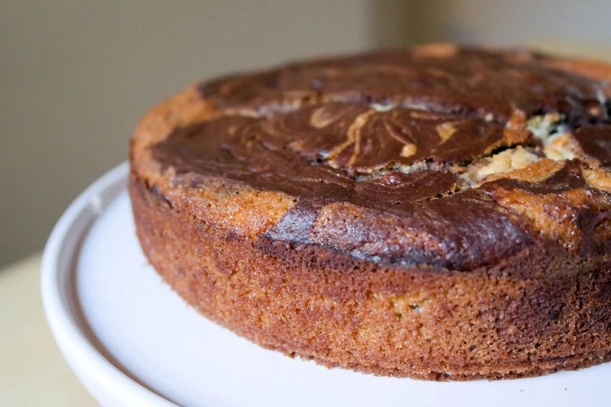 BakingBar's tweet image. Introducing our Chocolate Marble Cake. A #recipe which has been passed down generations. Using @SageAppliances . bit.ly/2obIzQ5