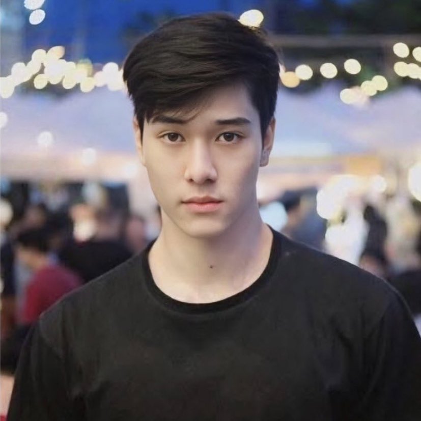 nowhere 🌬️ tweet media