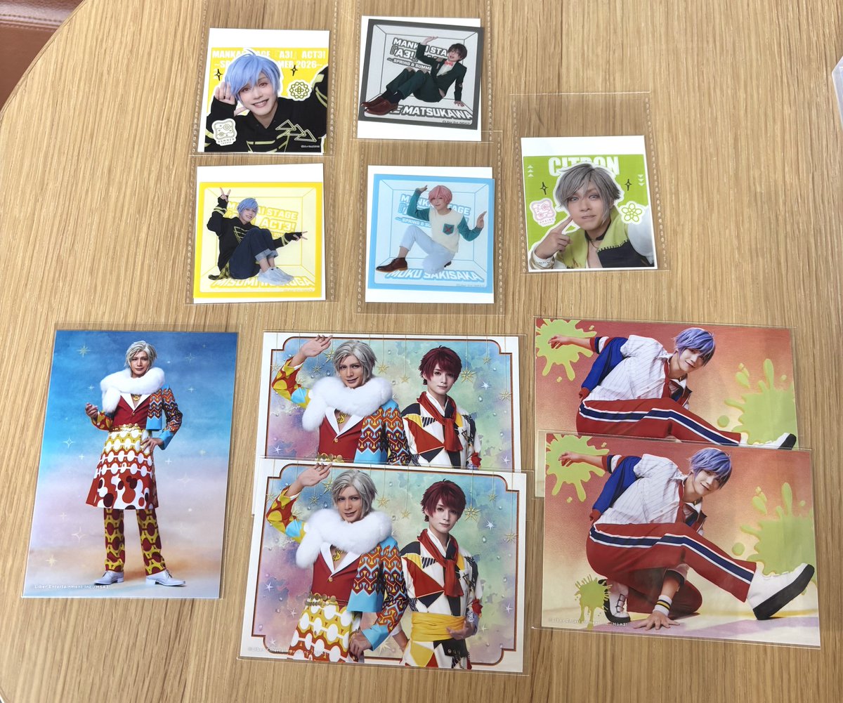 imthrn2's tweet photo. 【交換】エーステ  ランブロ スクエアカード

【譲】画像1枚目
三角、椋、シトロン、咲也、支配人

【求】画像求のもの
天馬、一成、幸、綴、至

本日4/18現地ソワレ前後手渡し可能
検索からもお声がけください https://t.co/Bs8Tbf3DFa