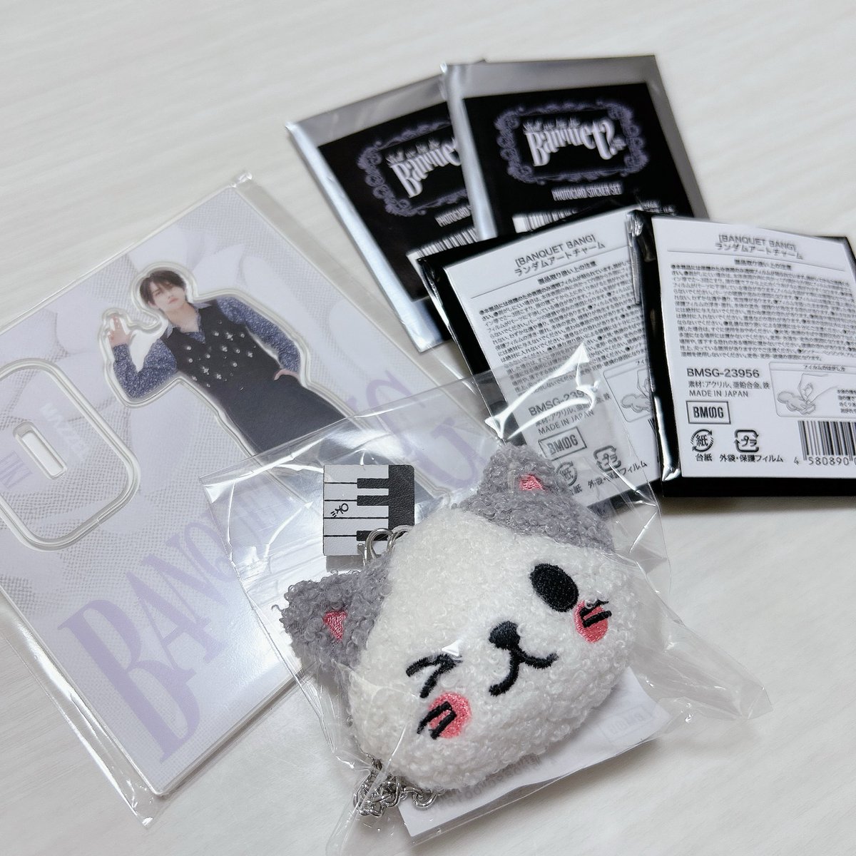 𝘢𝘺𝘢𝘤𝘩𝘪. tweet media