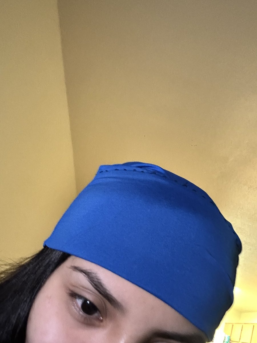 smkzl_'s tweet image. i learned how to sew today #Learning #Happy