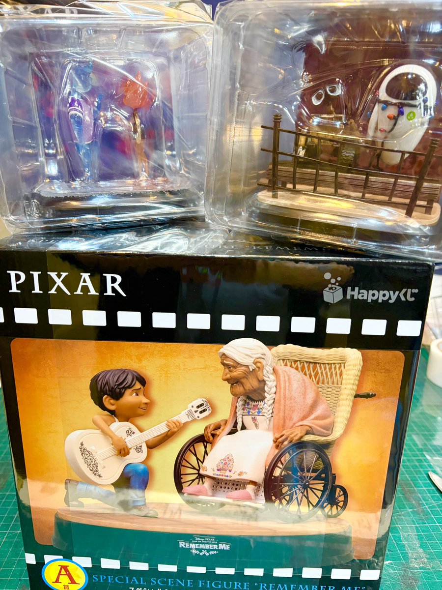 happyくじ PIXAR2026 A賞リメンバー・ミー🌼 D賞ウォーリー E賞マイ