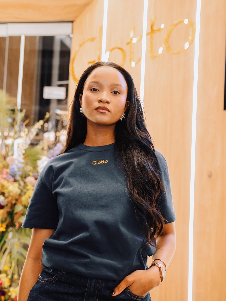 glottobrand's tweet photo. In her welcome remarks, our Founder reflected on her grandfather, and on the many others once drawn to Johannesburg through the gold rush. Decades later, his descendant carries a golden rush of her own, traced through Glotto’s signature gold embroidery

Visit us at Rosebank Mall. https://t.co/nWotE4YXMe