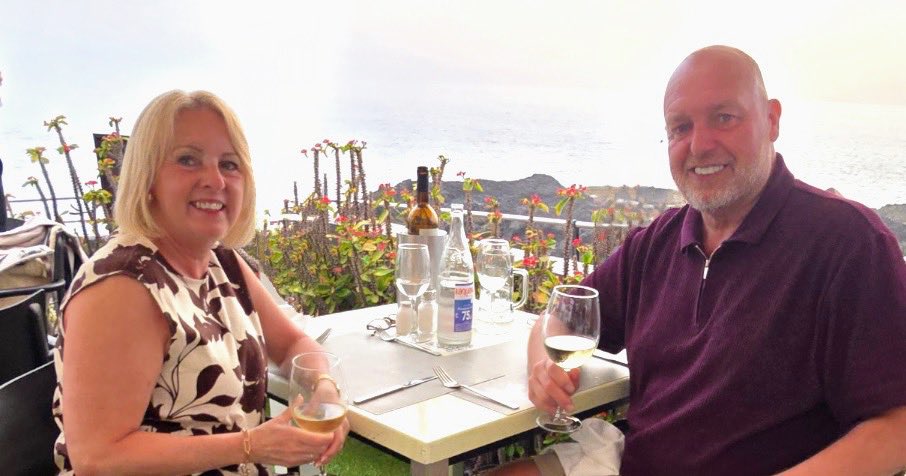 bigphil321's tweet image. I emailed the restaurant we ate at last night and requested a table with a view of the sunset, and they/it did not disappoint ☀️👌💕
Stunning watching the sun go down as we had our meal, just a very romantic 2/3 hours🥂👌☀️💕 #perfect #livelife #LosGigantes #Tenerife