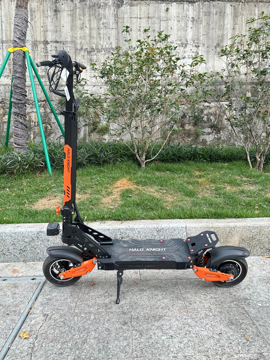 HALOKNIGHT_E's tweet image. Clean design. Easy ride.

HALO KNIGHT T102 ⚙️
Built for daily commuting.
Simple. Reliable. Efficient.

#HALOKNIGHT #T102 #ElectricScooter