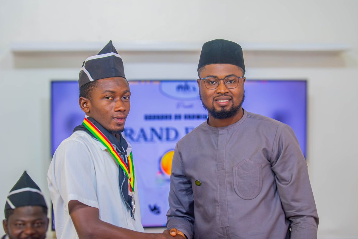 mkaghana's tweet photo. Maiden Seekers of Knowledge 1st Runner Up 🥈📚✨ with Sadr Mulk 🇬🇭 👏🔥

#mkaghana
#khuddamulAhmadiyya
#SeekersOfKnowledge #KnowledgeIsPower
#IslamAhmadiyyat
#Ahmadiyya
Visit us @ https://t.co/CuMHlOWCV1 https://t.co/6aDMwB0vBh