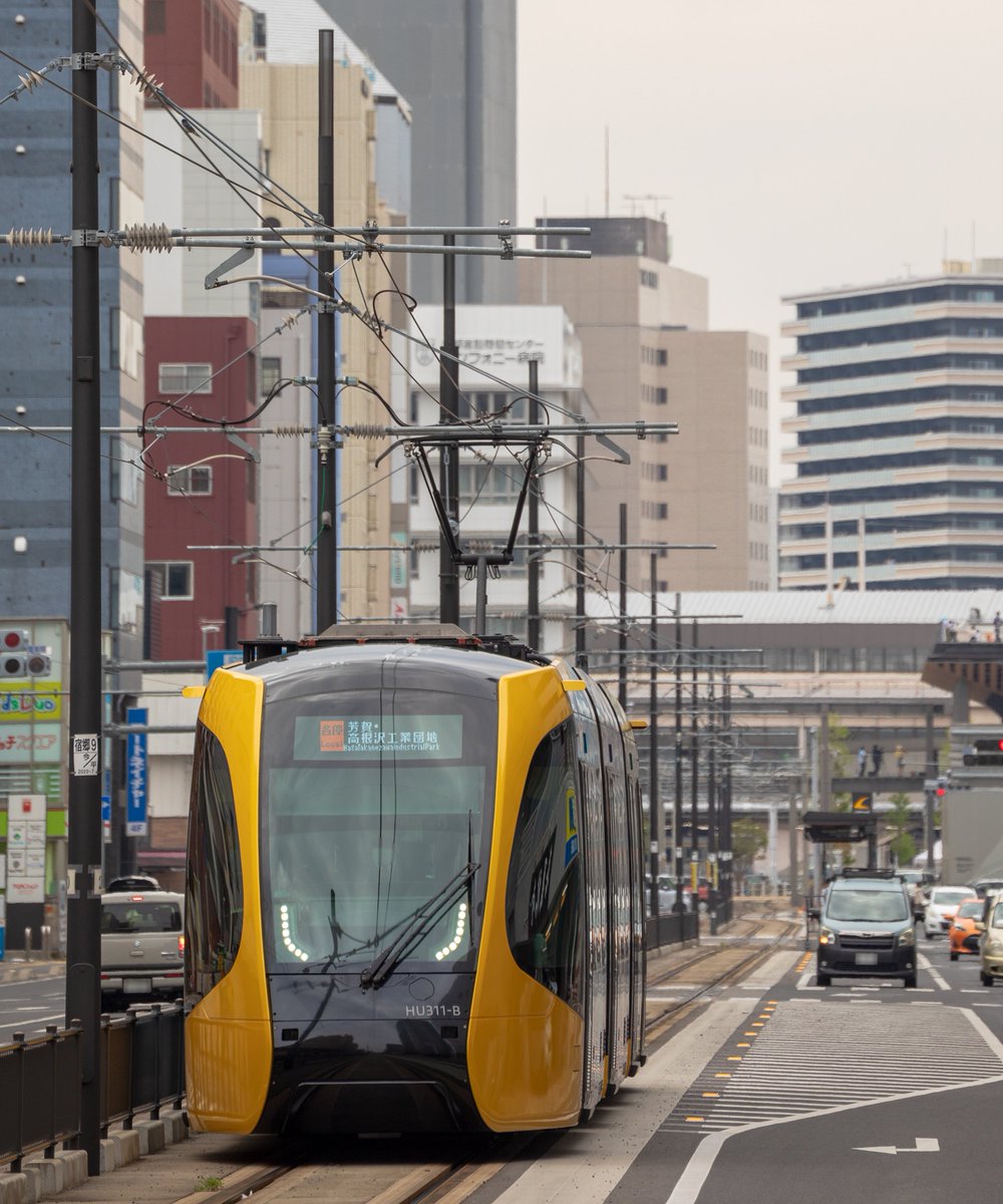 hiro115_1020's tweet image. 街の顔、ライトライン。（駅東公園前）2026.4.18 #ライトライン #LRT #宇都宮ライトレール #路面電車