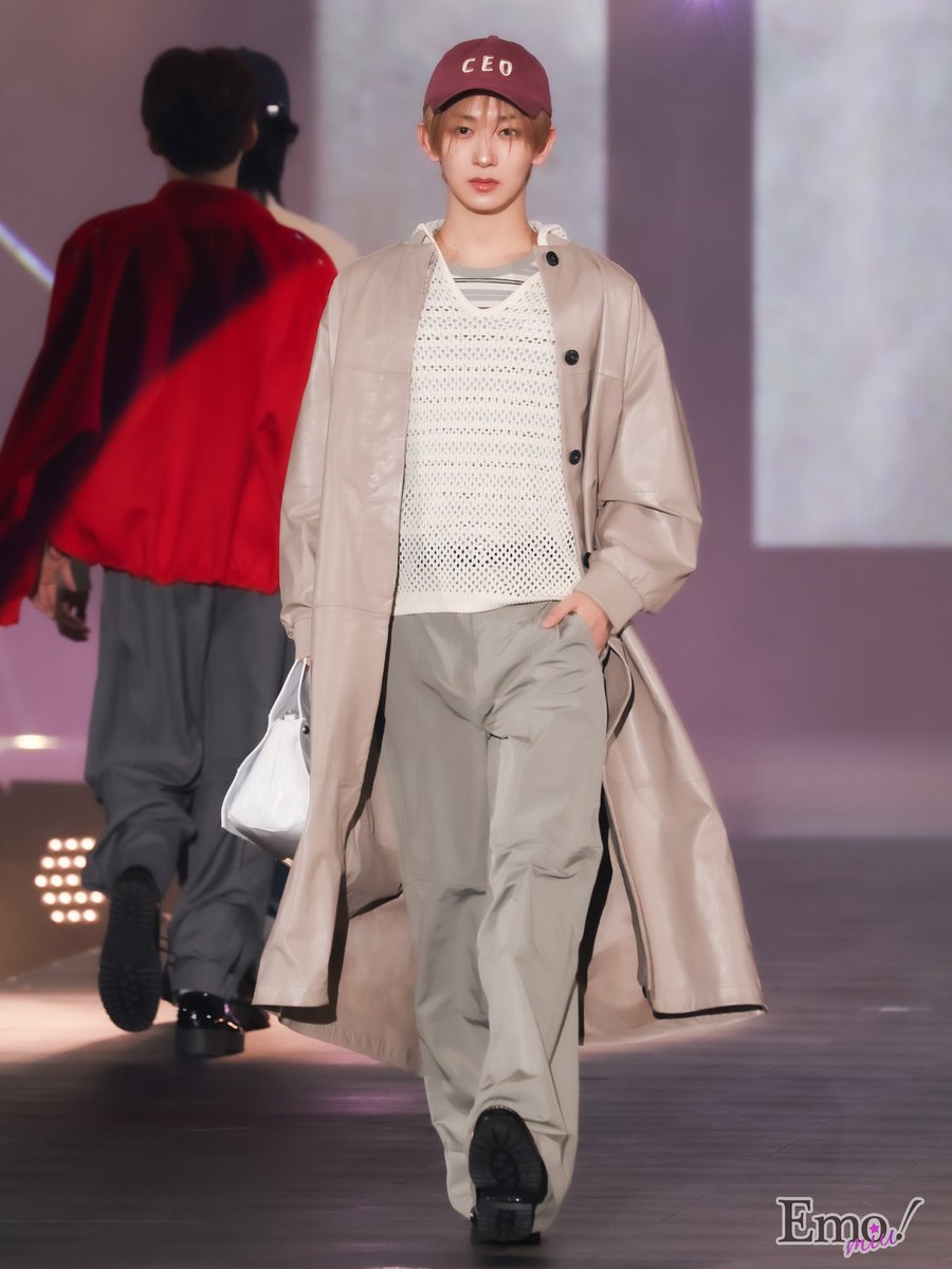 Emo!miu／エモミュー tweet media