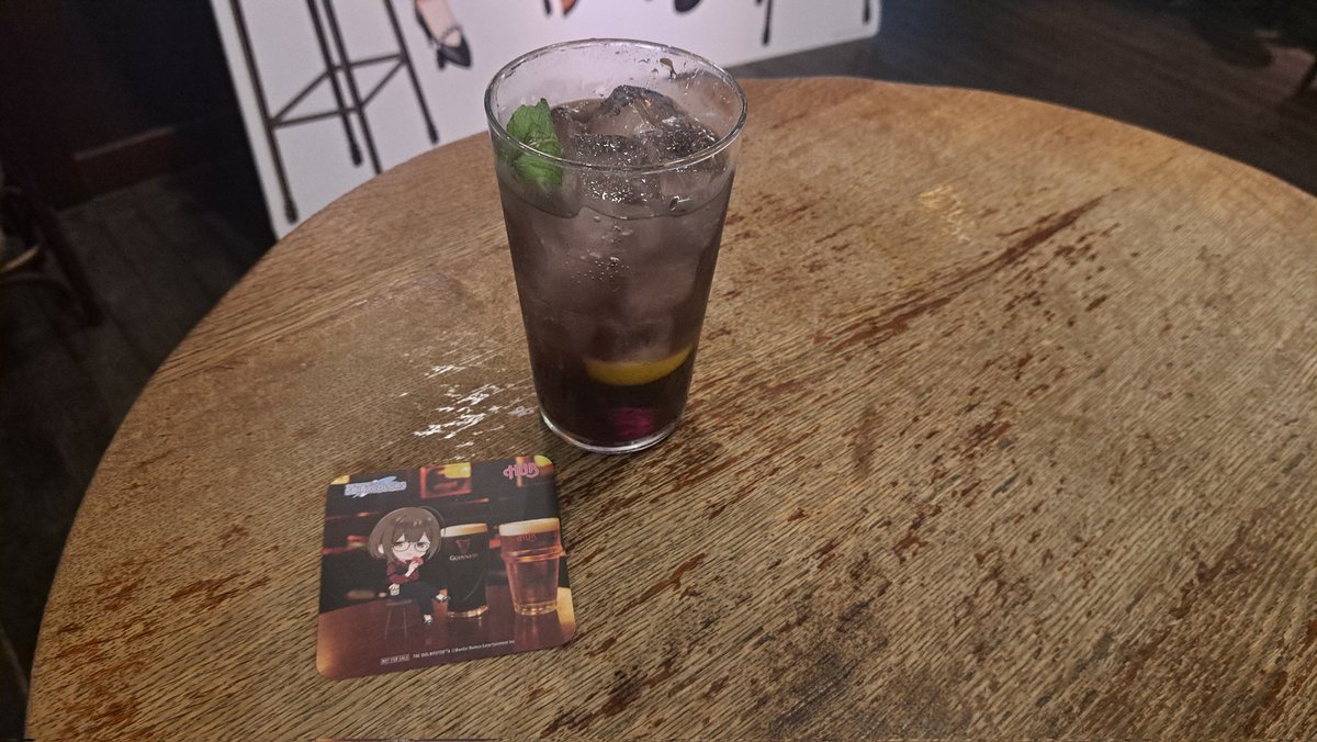 Ytaro11838823's tweet image. シャニマスはしてないがせっかくやし。やたら混んでるから邪魔ならんよう一杯だけ
#HUB
#シャニハブ