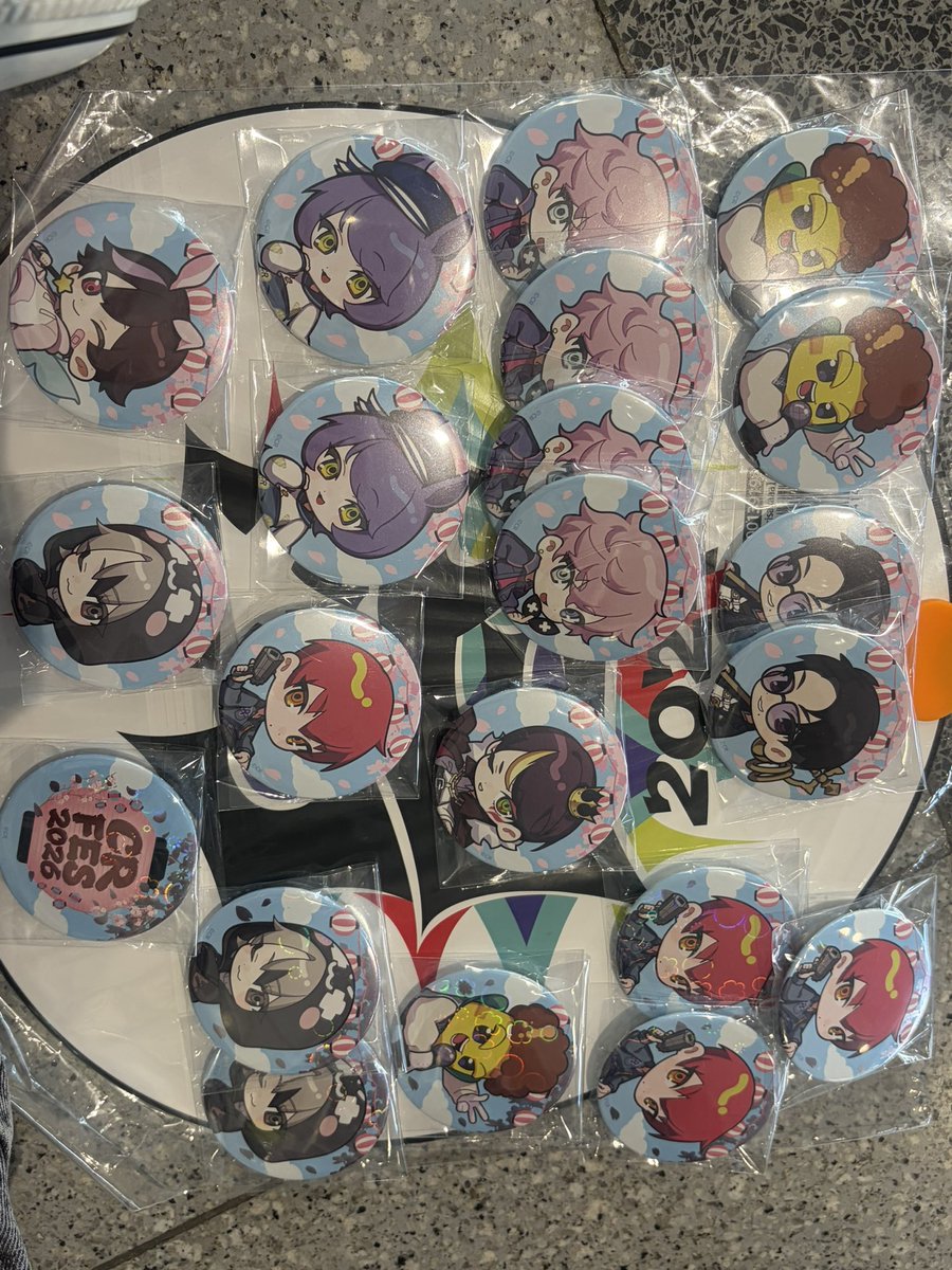 TeYan____Nyo's tweet photo. #CRフェス  #CRFES

【交換】
CRフェス ランダム缶バッジ

譲）画像

求）👹同種

現地交換優先です！
現在ホール１出入口付近におります！
お気軽にお声掛けください🙇‍♀️🙇‍♀️🙇‍♀️ https://t.co/hsrrklvrpl