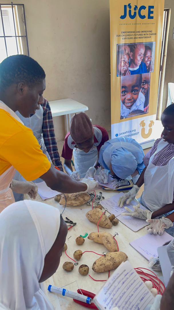JuCEAFRICA's tweet photo. JuCE Africa’s Ibadan Science Fair (April 10) was a beautiful reminder of what the future holds when we invest in learning, creativity, and opportunity. From inspiring projects to passionate volunteers, every moment was worth it. https://t.co/RGtjXmhZaX